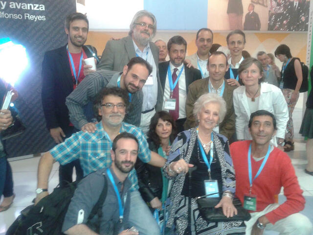 En la Feria del Libro de Guadalajara junto a la delegación de las editoriales universitarias de Argentina, con la presencia de Estela de Carlotto. En la Feria del Libro de Guadalajara junto a la delegación de las editoriales universitarias de Argentina, con la presencia de Estela de Carlotto.