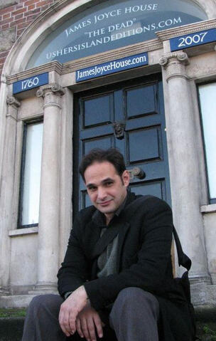 Visitando la casa de James Joyce en Dublín.